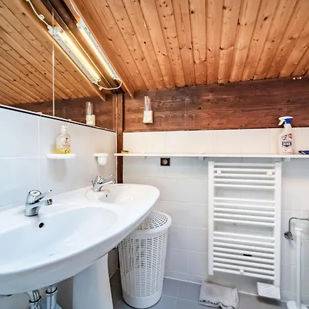 - Calme Et Spacieux Chalet